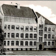 Mittelschule Lindener Berge in Hannover Linden Fassade Hofseite